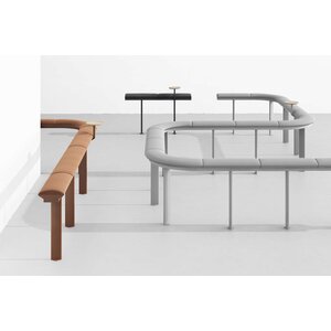 +Halle +Halle Boulevard bank