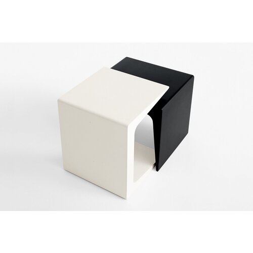 Kristalia Kristalia CU bijzettafel Kristalia Kristalia CU bijzettafel