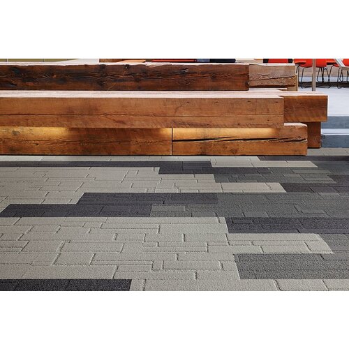 Interface Interface Equal Measure 551 tapijtstroken Skinny Planks