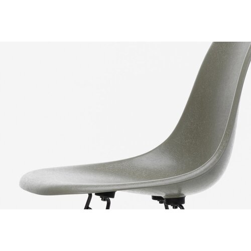 Vitra Vitra Eames Fiberglass Chairs