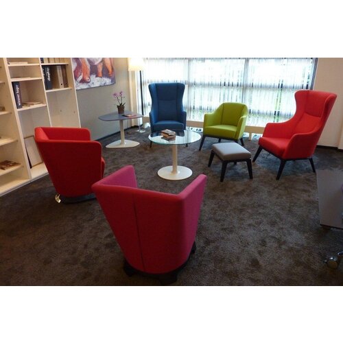 Wiesner Hager Wiesner Hager Grace Lounge