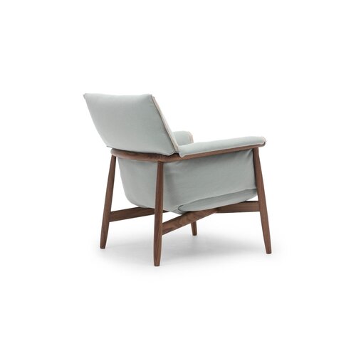 Carl Hansen & Søn Carl Hansen & Søn Embrace Lounge Chair Carl Hansen & Søn Carl Hansen & Søn Embrace Lounge Chair