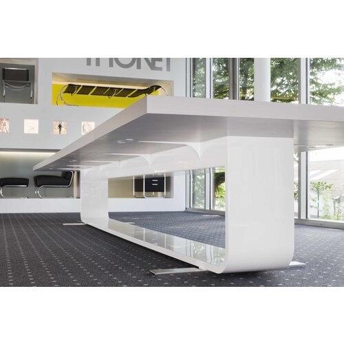 Thonet Thonet S8000 tafel Thonet Thonet S8000 tafel