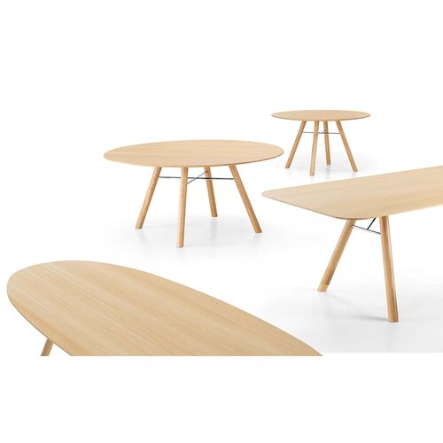 Girsberger Girsberger Akio houten tafel Girsberger Girsberger Akio houten tafel