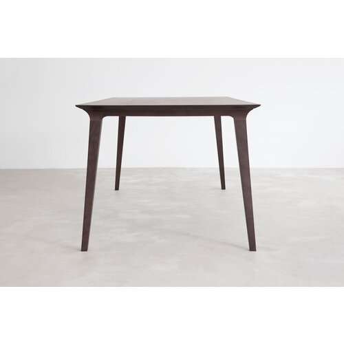 Stua Stua Lau tafel