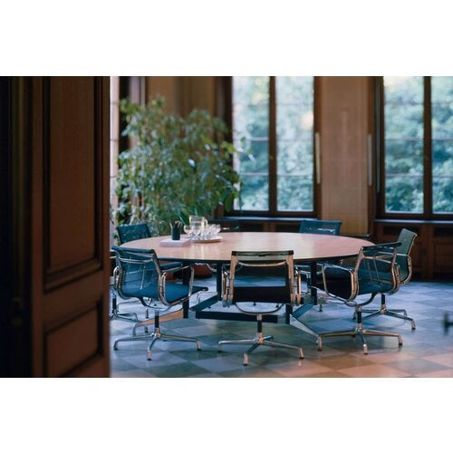 Vitra Vitra Eames Segmented Tables