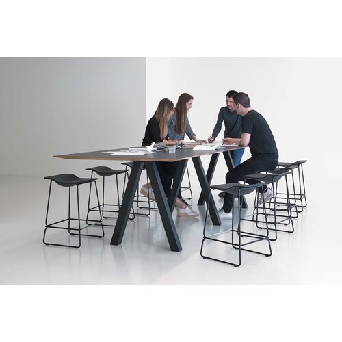 Viccarbe Viccarbe Trestle Table